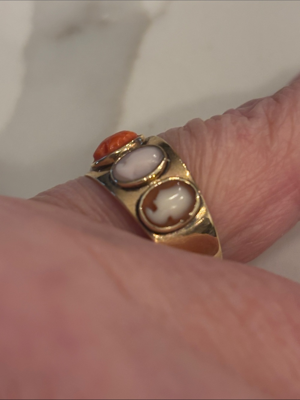 Antique 14k Gold Multi-Stone Cameo Band Ring - Picture 2 of 8